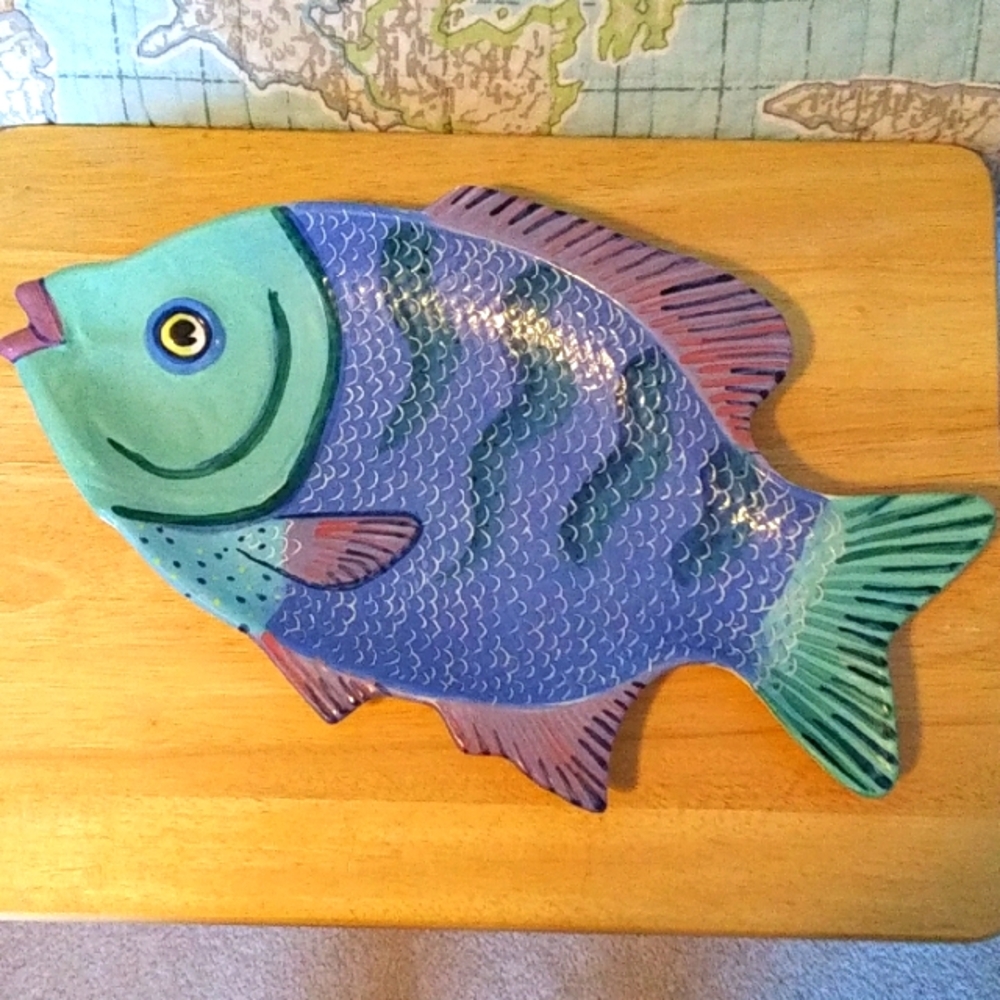 Hand painted fish shaped platter, GUC